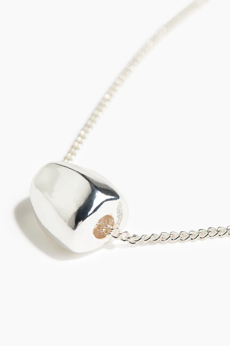 H&M Pendant necklace